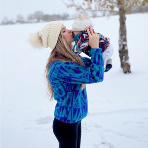 Meet your Posher, Pheaby